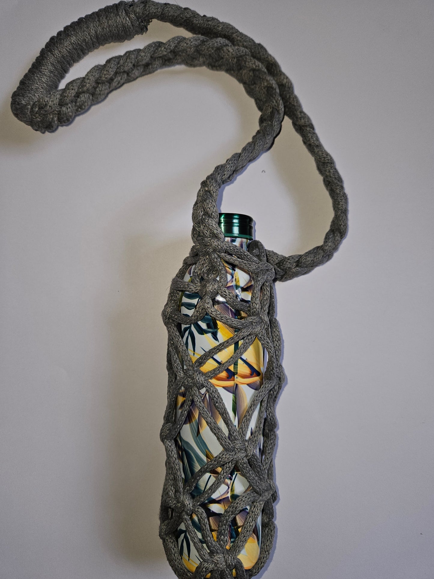 Shoulder bottle carrier