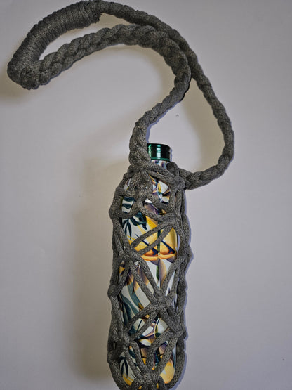 Shoulder bottle carrier