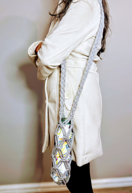 Shoulder bottle carrier